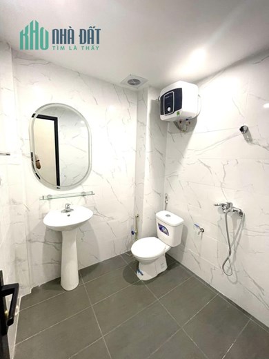 Nhà vừa xây xong ,Thụy Khuê ngõ thông ,ở Sướng  40 m2 h chỉ 4,75 tỷ. ô tô