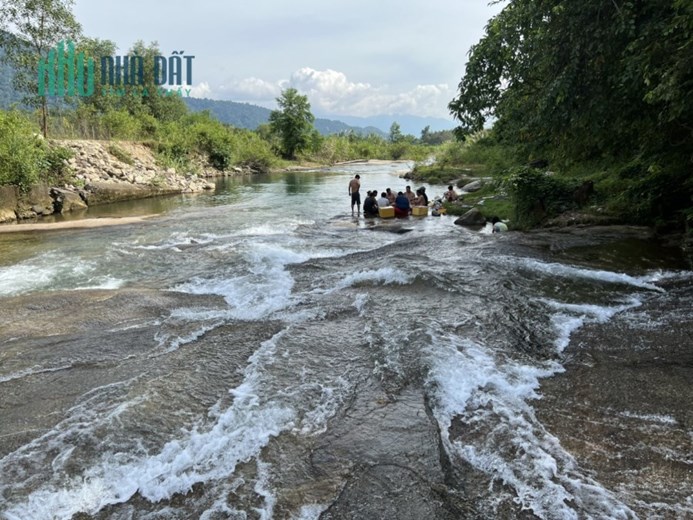 ĐẤT ĐẸP - GIÁ TỐT - Cần Bán Nhanh Lô Đất Vị Trí Đắc Địa Tại Xã Măng Tô,Tánh Linh, Bình Thuận
