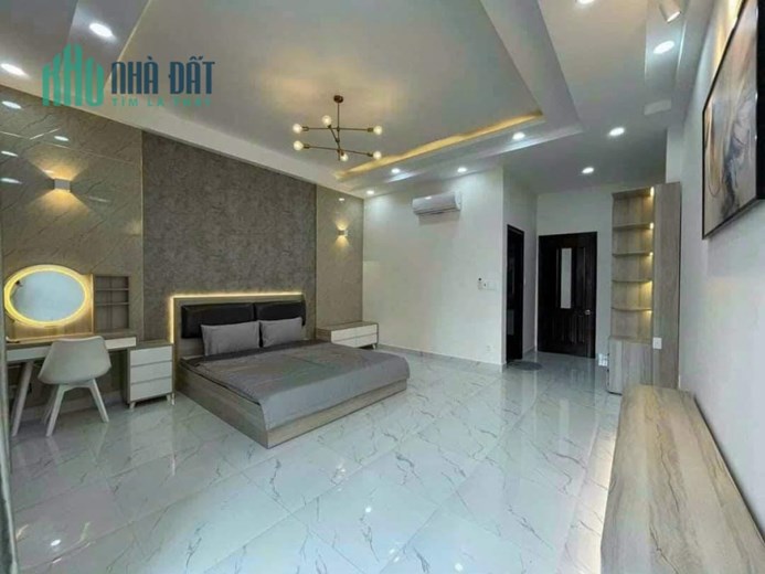 Hxh 8m Lê Trọng Tấn, Tân phú, 100m2, 3 lầu, 5 P.ngủ, giá 6.85 tỷ