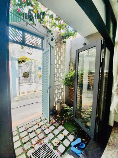 NHẤT BÌNH THẠNH - TỨ GIÁC VÀNG ĐẠI HỌC - 92m2 - THIẾT KẾ CỰC HIỆN ĐẠI - 2 CĂN RA HẺM XE HƠI - 5.7