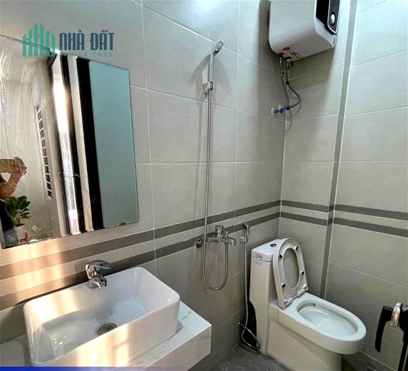 Bán Nhà Phố Khâm Thiên Quận Đống Đa. Sổ 74m Thực Tế 80m Xây 8 Tầng Mặt Tiền 6.2m Nhỉnh 16 Tỷ. Cam
