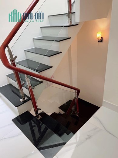 Bán Nhà Đẹp  Võ văn Kiệt, P.Cô Giang, Q1, 46m2, Ngang 5.5m, 3 Tầng, Chỉ 6.3 Tỷ