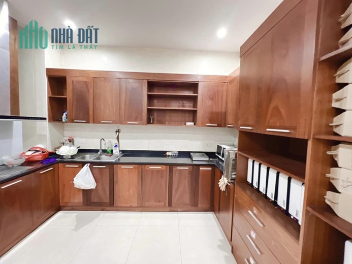 O9 Z6 Z8 5559. Bán nhà Trung Kính DT 75m², 5 tầng, MT 6m, giá 27.5 tỷ Cầu Giấy. Mới nhất