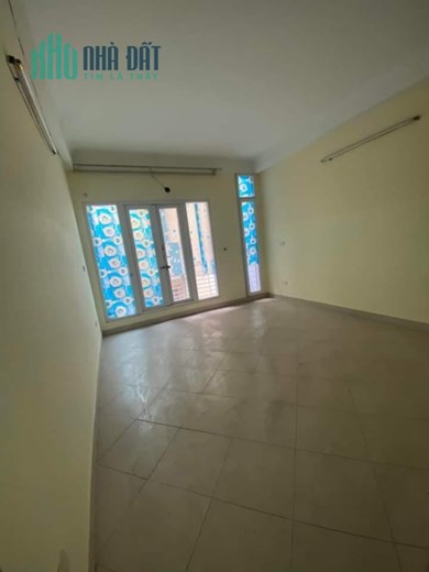 Bán nhà Lạc Long Quân, Cầu Giấy. 50m2/5T. CỰC THOÁNG SÁNG _ GẦN Ô TÔ _7.5tỷ