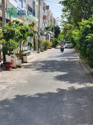 Cần bán gấp NHÀ MỚI 67.5m2 giá 3.5 tỷ giảm còn 3.15 tỷ đường Song Hành Quận 12.