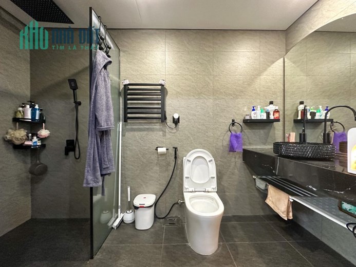 CHÍNH CHỦ CẦN BÁN CĂN PENTHOUSE Green River, 2225 Phạm Thế Hiển, Phường 6, quận 8