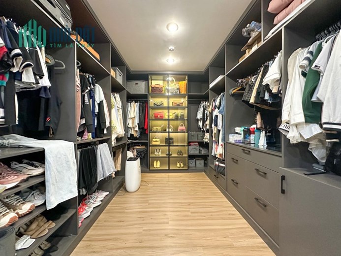 CHÍNH CHỦ CẦN BÁN CĂN PENTHOUSE Green River, 2225 Phạm Thế Hiển, Phường 6, quận 8