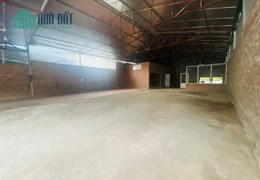 Cho thuê 2 xưởng liền nhau tại Đồng Tâm, Vĩnh Yên. Giá mỗi xưởng 10 triệu/ tháng.