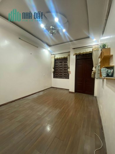 MT2532. CHO THUÊ NHÀ MẶT CHỢ THIÊN LÔI 60M2 CÓ 5 NGỦ ĐỒ CƠ BẢN