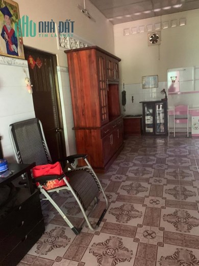 ĐẤT ĐẸP có sẵn nhà cấp 4, 150m2 - Cần Bán Nhanh Lô Đất Vị Trí Đắc Địa tại tp Thủ Dầu Một
