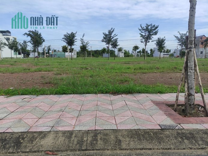 Chính chủ gửi bán lô đất trong khu đô thị phức hợp Cát Tường Phú Hưng