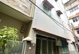 Bán nhà đường Nguyễn Chí Thanh, phường 3, quận 10, 4 tầng, 3 tỷ 8