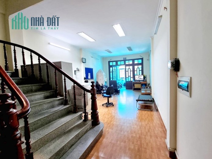 PHÂN LÔ TRUNG KÍNH- gần MẠC THÁI TỔ - CẦU GIẤY- 105M2 X 6 TẦNG - GARA 2 Ô TÔ - KINH DOANH CHO THUÊ