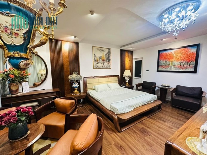 Bán Nhà Mặt Tiền Rộng 8m, 60mx8T MP Hào Nam 29,5 tỷ, Kinh Doanh lớn