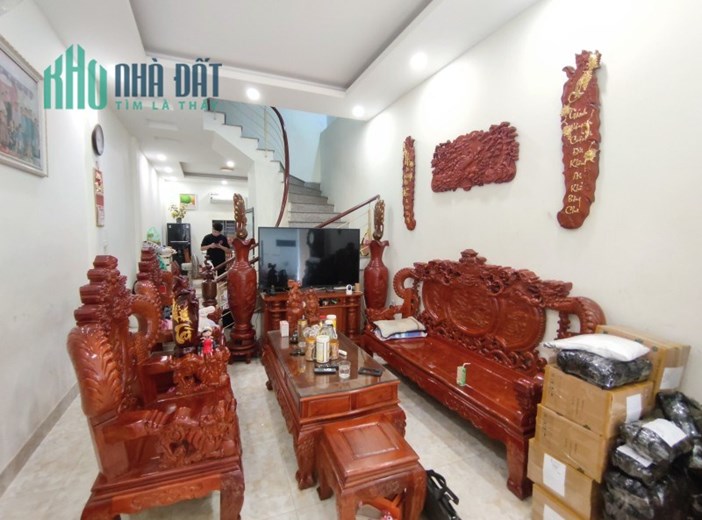 Cực rẻ. Bán nhà đường Ngô Thì Sỹ, Hà Đông. 51m2 x 3T. Ô TÔ. GẦN PHỐ. Nhỉnh 5 Tỷ. 0968084286