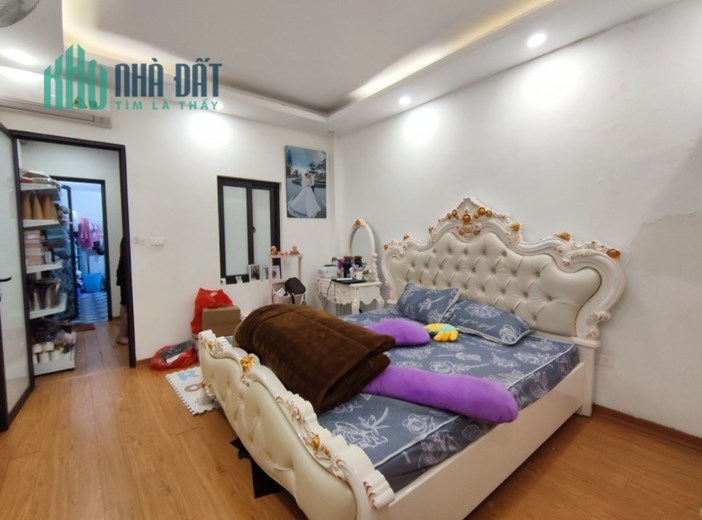Cực rẻ. Bán nhà đường Ngô Thì Sỹ, Hà Đông. 51m2 x 3T. Ô TÔ. GẦN PHỐ. Nhỉnh 5 Tỷ. 0968084286