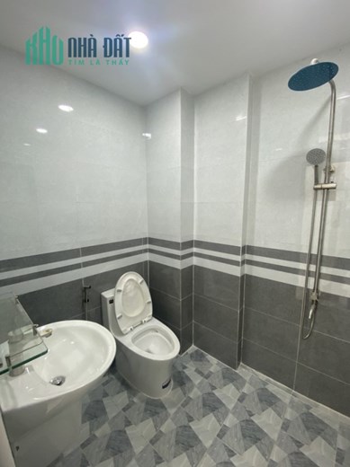 Bán Nhà Phan Huy Ích Gò Vấp 60m2 2 Tầng Mới giá 4 tỷ 5 Hẻm Xe Hơi