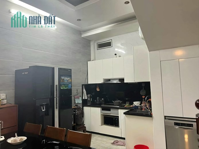 bán nhà ngõ 245 Lạc Long Quân (Tây Hồ) - 3 mặt thoáng - ngõ trước nhà 3,1m
