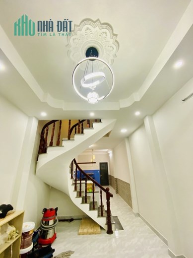 Bán Nhà Phan Huy Ích Siêu thị Emart Gò Vấp 51m2 giá 4 tỷ 8 Hẻm xe hơi
