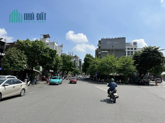 O94lO7l689 Bán Bán nhà phố Kim Mã 75m², 5 tầng, MT 4.2m, giá 31 tỷ Ba Đình.