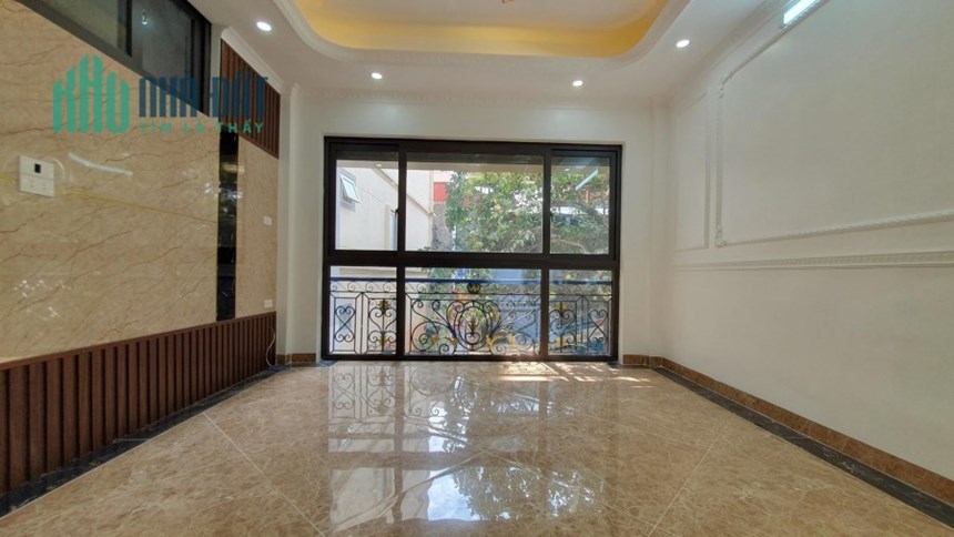 Bán nhà Thuỵ Khuê, Tây Hồ, hiếm, 7 tầng thang máy, 3 bước ra phố, trước nhà cực thoáng, 40m2/9 tỷ