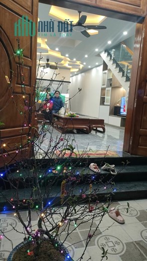 Chính chủ cần bán Nhanh Căn Nhà 2 tầng ( Nhà mới Tinh, vừa ở được vài tháng ) Thuộc Xã Phượng Lâu -