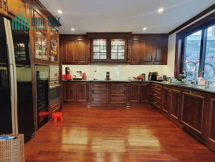 Lô Góc mặt phố Trích Sài, Nguyễn Đình Thi view Hồ Tây 110m2 chỉ 66.66 tỷ. LH 0989.62.6116