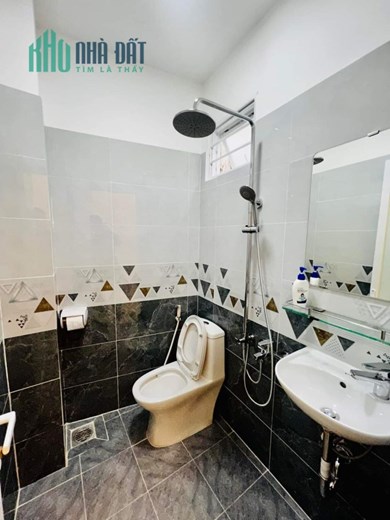 BÁN NHÀ GẦN ĐƯỜNG LÊ QUANG ĐỊNH DT: 78M2 GIÁ 3TY9 CÒN TL.