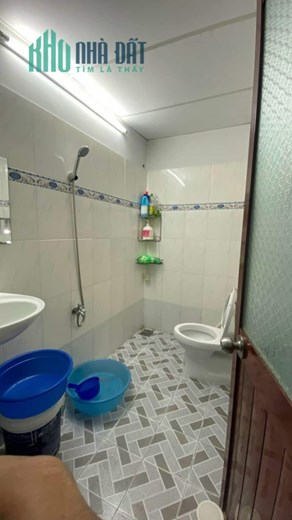 Nhà Rẻ Ngang 4.5x15.5m-2 tấm dưới 79 triệu m Đoàn Văn Bơ Q4