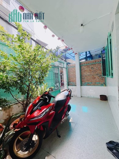 Hẻm xe hơi Ngang 4.75 x 25m Đoàn Văn Bơ Q4 - 2 tấm có 70 triệu m bank cho vay 5 tỷ