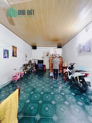 Hẻm xe hơi Ngang 4.75 x 25m Đoàn Văn Bơ Q4 - 2 tấm có 70 triệu m bank cho vay 5 tỷ