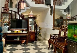 Bán nhà Dân xây 45m 4 Tầng Ngõ 178 phố Hoàng Mai 20M ra mặt phố. Chỉ 3,28 tỷ