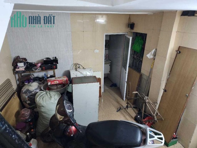 HƠN 2 TỶ CHO 1 hộ khẩu SÀI ĐỒNG-LONG BIÊN
30MV- TẦNG 2 ĐẸP LONG LANH