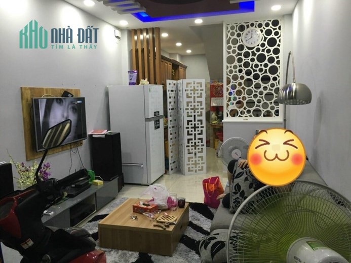 Bán nhà đường Nguyễn Tiểu La, phường 8, Quận 10, 5 tầng, 6 tỷ