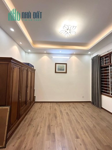 O9 2628 5559  Bán nhà Đội Cấn 46m², 3 tầng, mt 9m, giá 6.5 tỷ Ba Đình. Xem thoải mái miễn phí gọi