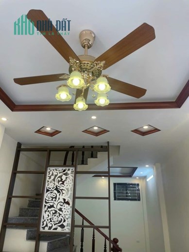 HIẾM! BÁN NHÀ dân xây Mặt ngõ 99 Tân Mai, Hoàng Mai. 35M 6T 10M ra mặt phố Tân Mai hơn 5 tỷ