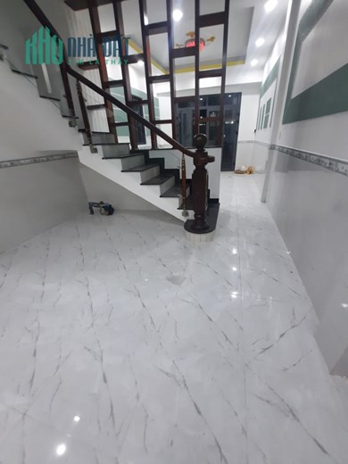 Nhà 4 Tầng căn góc 2 mặt thẻm xe hơi Quận 8, nhà còn mới, sách vali vào ở ngay