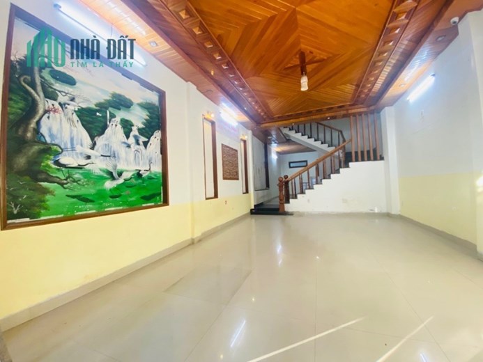 SIÊU PHẨM 3 TẦNG- MẶT TIỀN KINH DƯƠNG VƯƠNG- TRỤC ĐƯỜNG KINH DOANH SẦM UẤT.