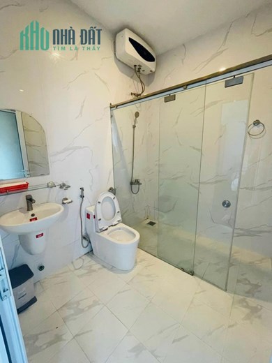 Bán khách sạn mặt tiền đường Đồng Tâm P4 Đà Lạt