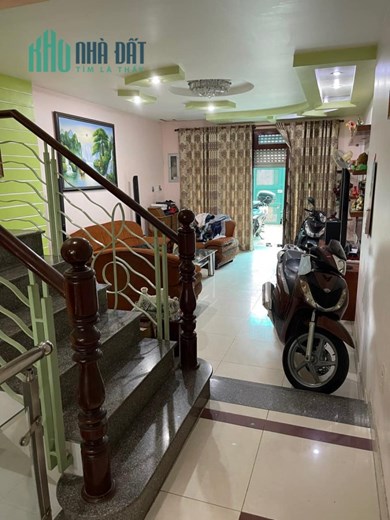 BÁN NHÀ HẺM 585 NGUYỄN THỊ THẬP, TÂN PHONG, QUẬN 7 - 135M2
CHUYÊN MÔI GIỚI QUẬN 7, QUẬN 8, NHÀ BÈ-