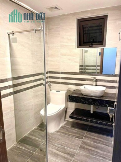 Bán nhà Nguyễn Văn Cừ,Long Biên 55m2,Mt5m,thang máy,oto đua hơn 12 tỷ