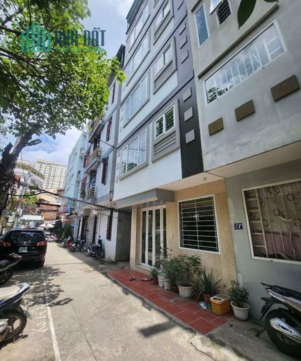 Bán Nhà Đường Hoàng Quốc Việt 41/45m2 x 5 tầng, 6 phòng ngủ, khu phân lô ô tô tránh, có lots ô tô