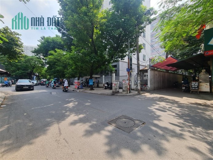 Bán Nhà Phố Chùa Láng Quận Đống Đa. 63m Mặt Tiền 4.3m Nhỉnh 13 Tỷ. Cam Kết Ảnh Thật Mô Tả Chính