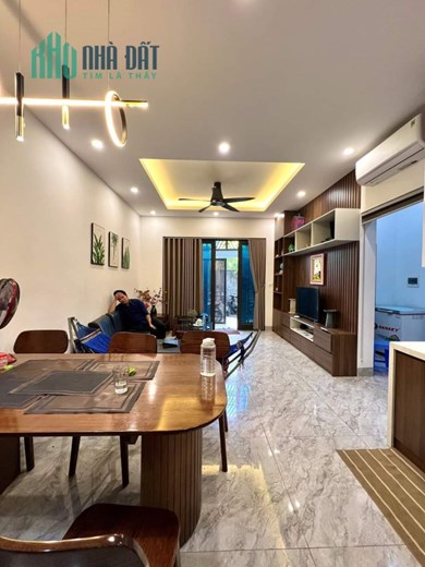 bán nhà sát chân tòa AN BÌNH TOWER - sau KĐT RESCO, THPT Đoàn Thị ĐIỂM