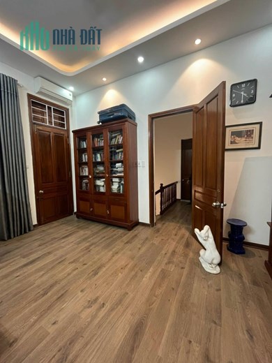 O9 2628 5559 Bán nhà Đội Cấn 46m², 3 tầng, MT 9m, giá 6.5 tỷ Ba Đình