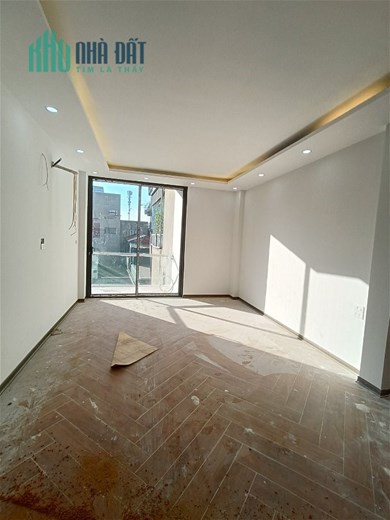 Bán Nhà Phố Trường Chính Quận Đống Đa. 61m Xây 7 Tầng Mặt Tiền 4.3m Nhỉnh 10 Tỷ. Cam Kết Ảnh Thật