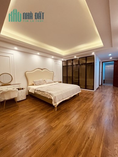 Bán nhà phố Hoa Lâm, Long Biên, 44m x 5 tầng, nhà mới 5 tỷ 2