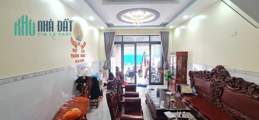 Bán nhà mặt tiền đường số 10 Hiệp Bình Phước Thủ Đức, 85m2, 4 tầng, giá chỉ hơn 7 tỷ.