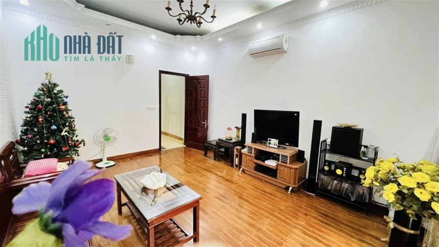 Bán Nhà Phố Hoàng Cầu Quận Đống Đa. 50m Xây 5 Tầng Mặt Tiền 4.1m Nhỉnh 14 Tỷ. Cam Kết Ảnh Thật Mô