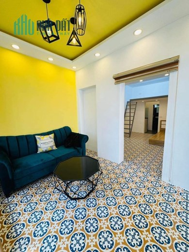 Chỉ hơn 1 tỷ sở hữu Tập thể Ngoại Thương, Chùa Láng 40m2, 2 ngủ, Cực đẹp, Ô tô